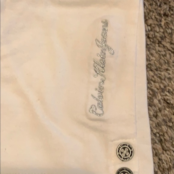 EUC girls two piece outfit by Calvin Klein - Picture 3 of 6